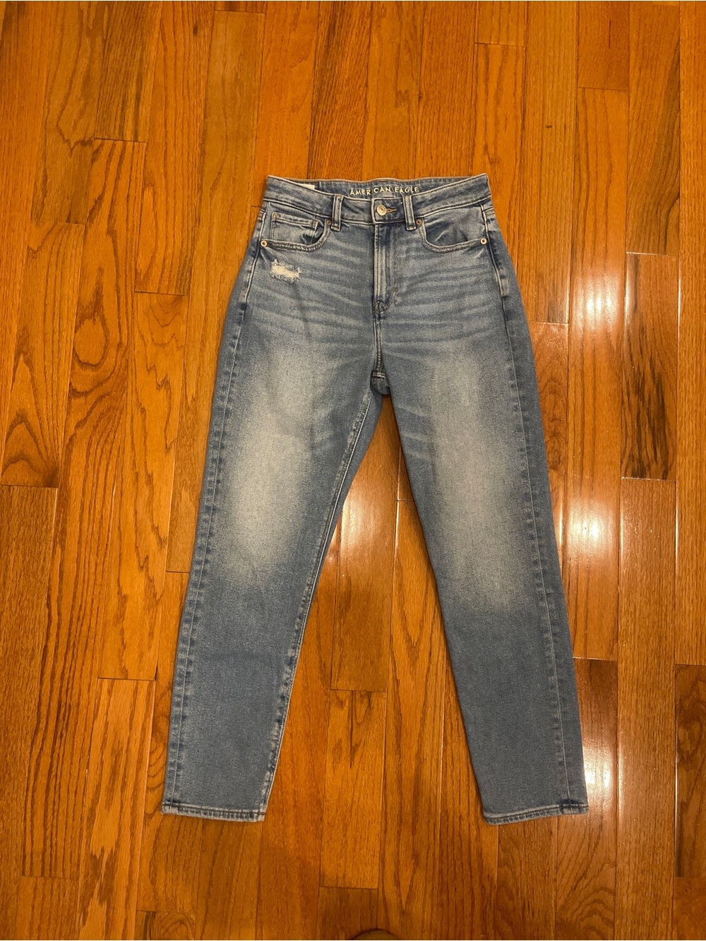 American Eagle AE Mom Jeans Regular 4 Women's